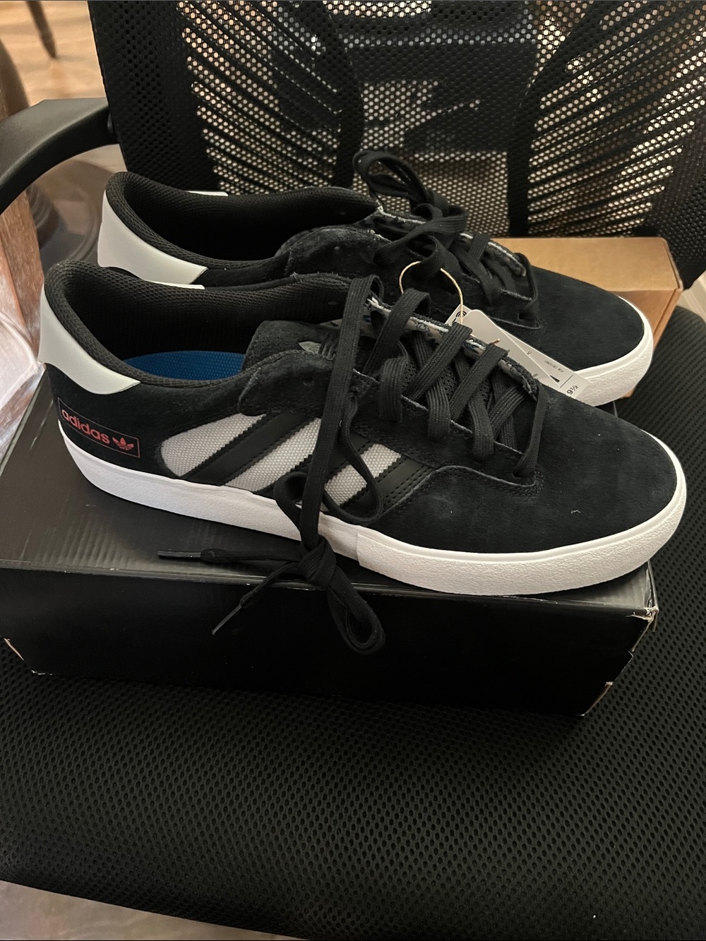 adidas Men’s Black and White Suede Low-Top Sneakers
